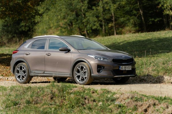 Quelles sont les meilleures pratiques pour entretenir les amortisseurs d'une BMW F750GS ?